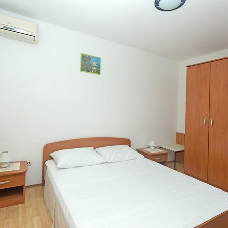 Apartments Dora Hvar Town Esterno foto